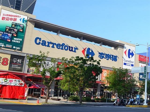 家樂福成功店,月緹